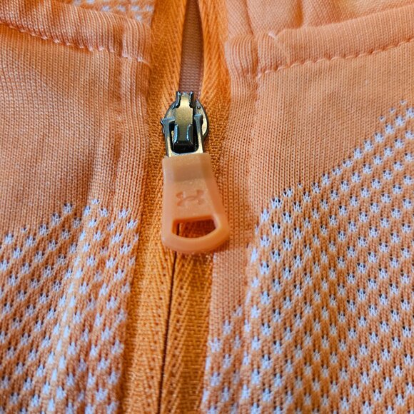 Under Armour Men's Orange Camo Pullover - Size Large - Picture 6 of 9